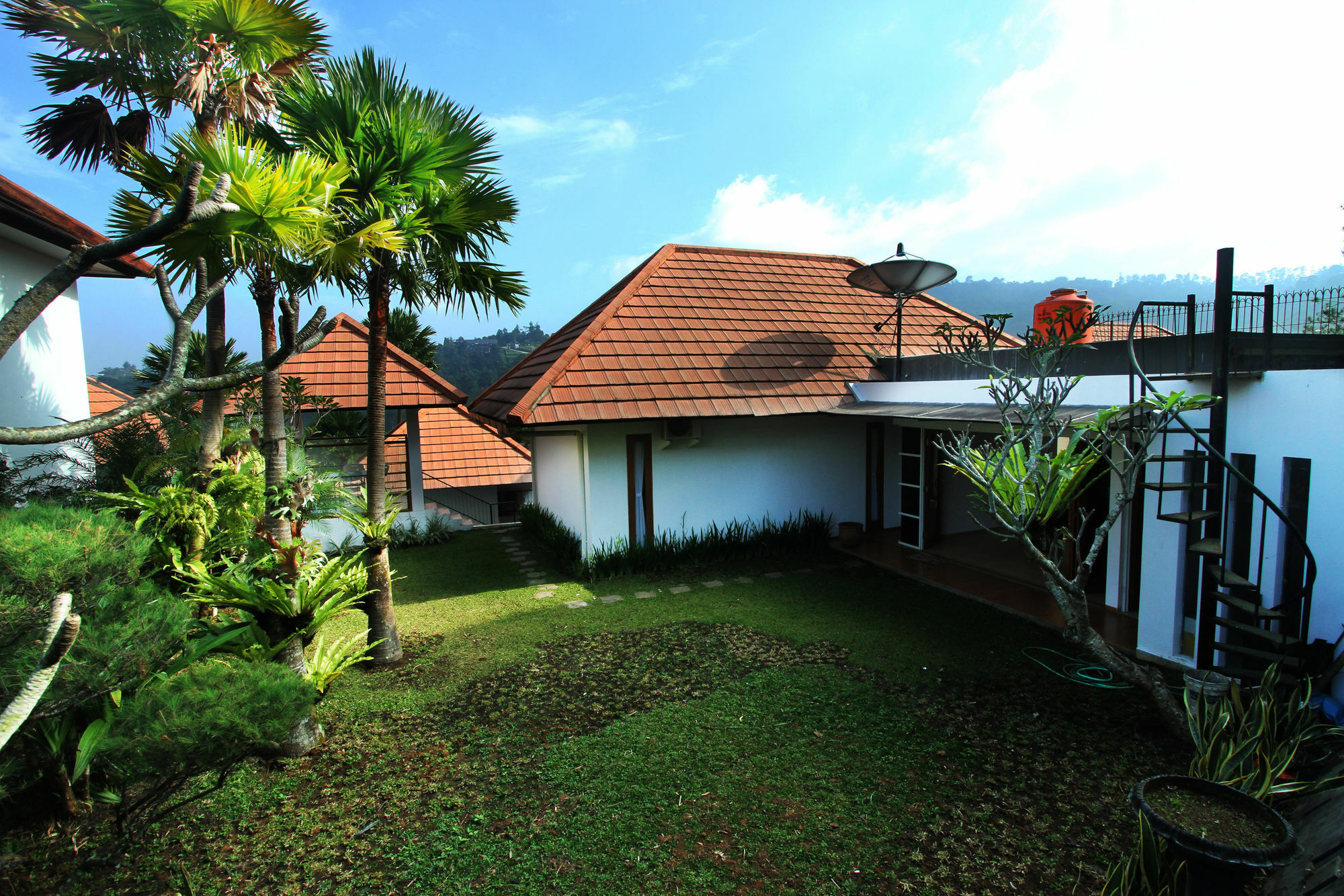 Kencana Villa Dago Бандунг Екстер'єр фото